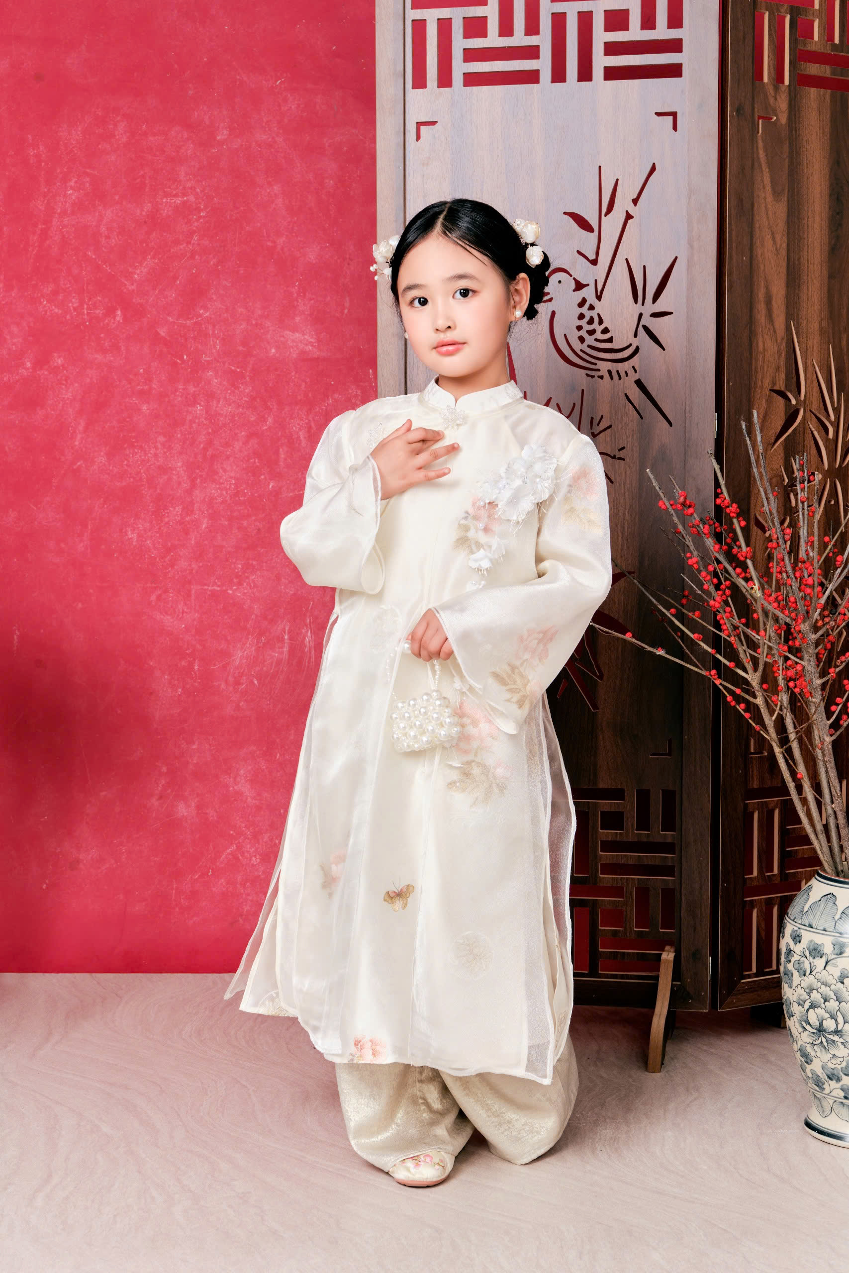 Áo dài Bạch Ngọc Nhi