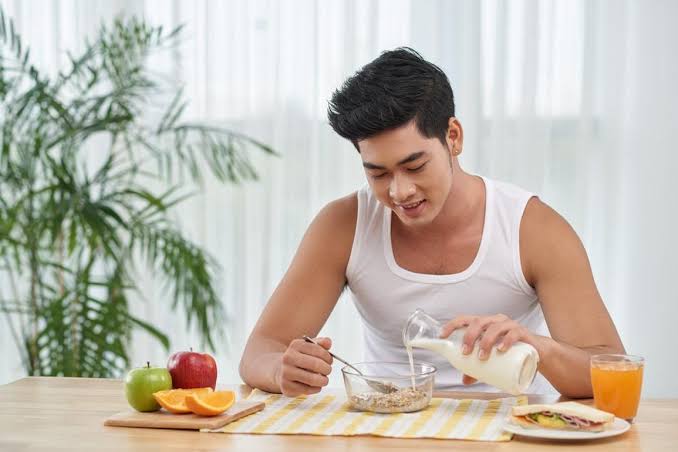 BÍ QUYẾT ĂN GÌ ĐỂ TĂNG CƯỜNG SINH LÝ HIỆU QUẢ ?