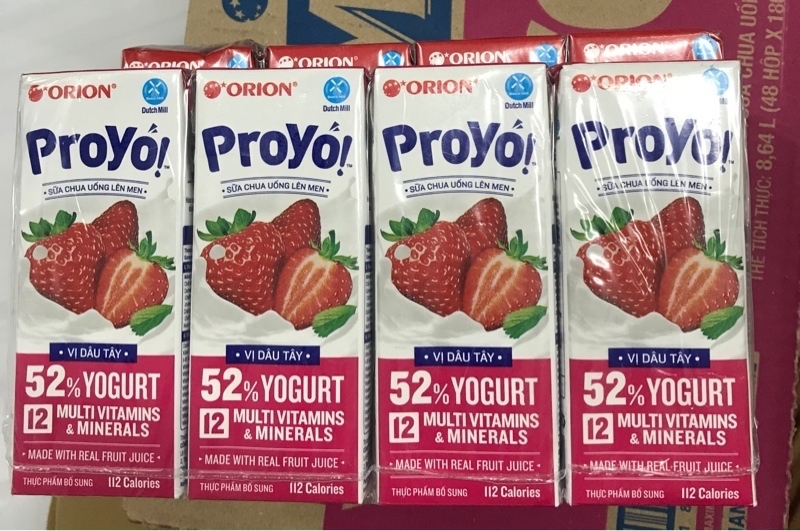 SỮA CHUA UỐNG LÊN MEN VỊ DÂU PROYO 180ML