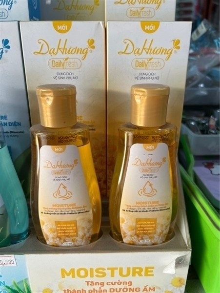 Dung dịch vệ sinh Dạ Hương vàng 120ml