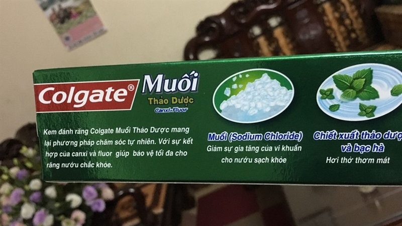 KEM ĐÁNH RĂNG CLOSEUP BAC HA NGỪA SÂU RĂNG VƯỢT TRỘKEM DI 180G + KEM ĐÁNH RĂNG CLOSEUP NGỪA SÂU RĂNG VƯỢT TRỘI 180G