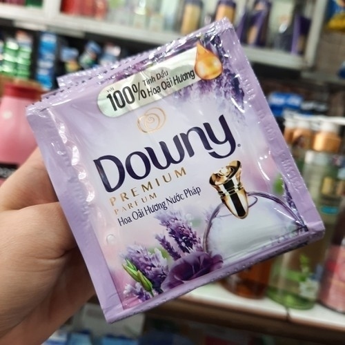 ĐDGĐ TV DÂY NƯỚC XẢ VẢI DOWNY HƯƠNG HOA OẢI HƯƠNG NƯỚC PHÁP 20ML/GÓI TH