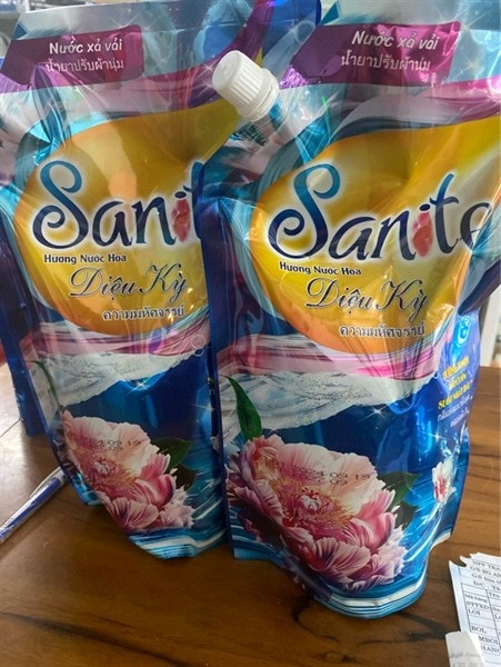 Nước xả vải Sante diệu kỳ 1,2 l