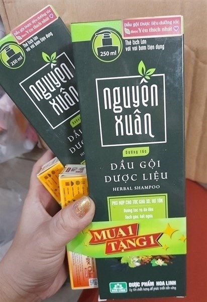 DẦU GỘI DƯỢC LIỆU NGUYÊN XUÂN (DƯỠNG TÓC VÀ DA ĐẦU SẠCH GẦU HẾT NGỨA ,GIẢM DỤNG TÓC 250ML