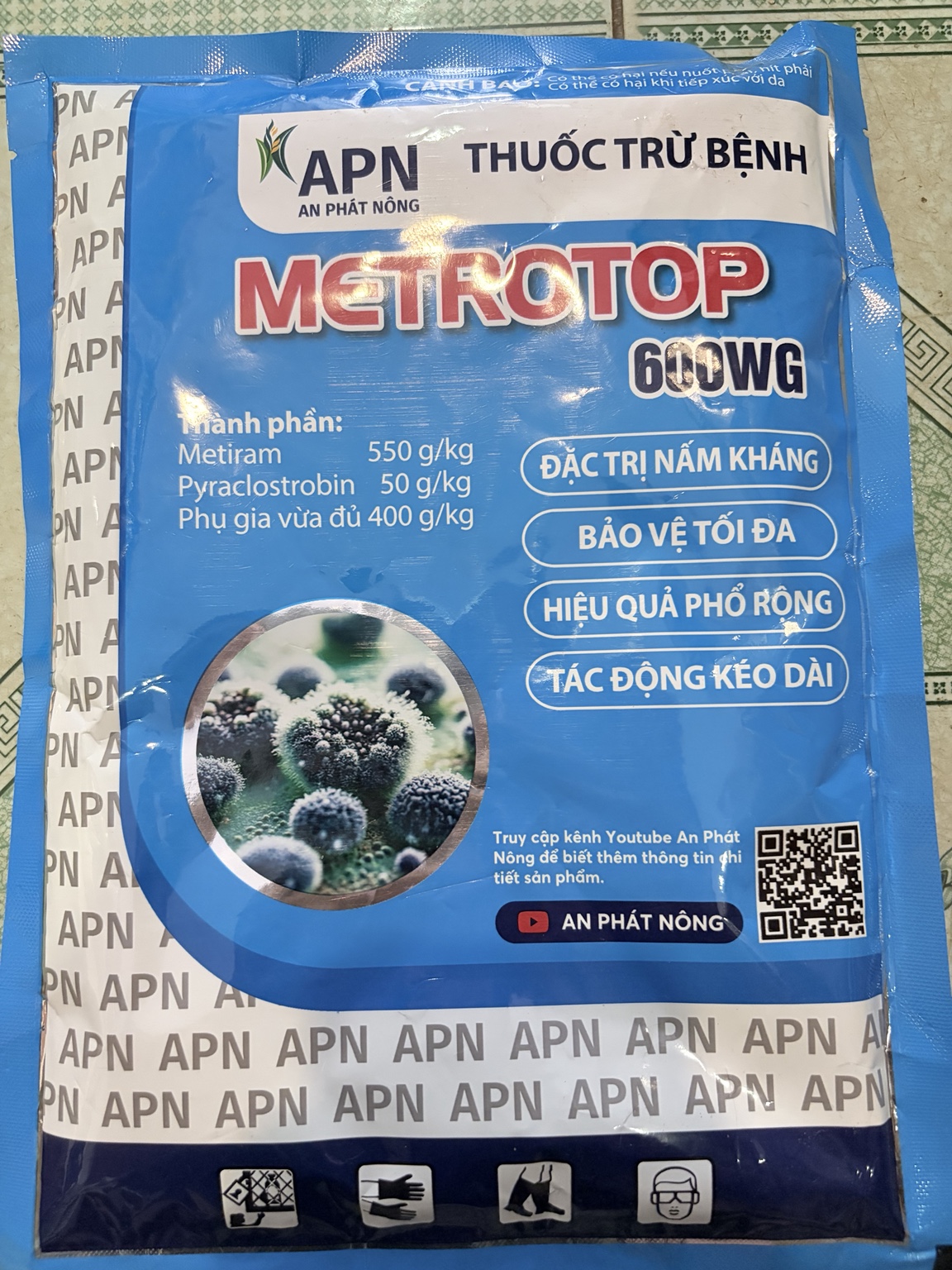 METROTOP 600WG – METIRAM + PYRACLOSTROBIN, QUẢN LÝ MỐC SƯƠNG TRÊN CÀ CHUA
