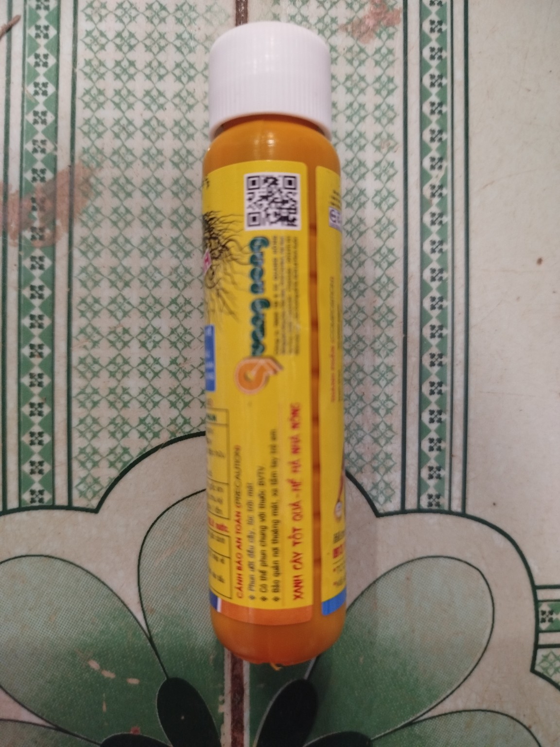 Phân bón kích rễ Super Humate – Hỗ trợ ra rễ mới, phục hồi cây trồng