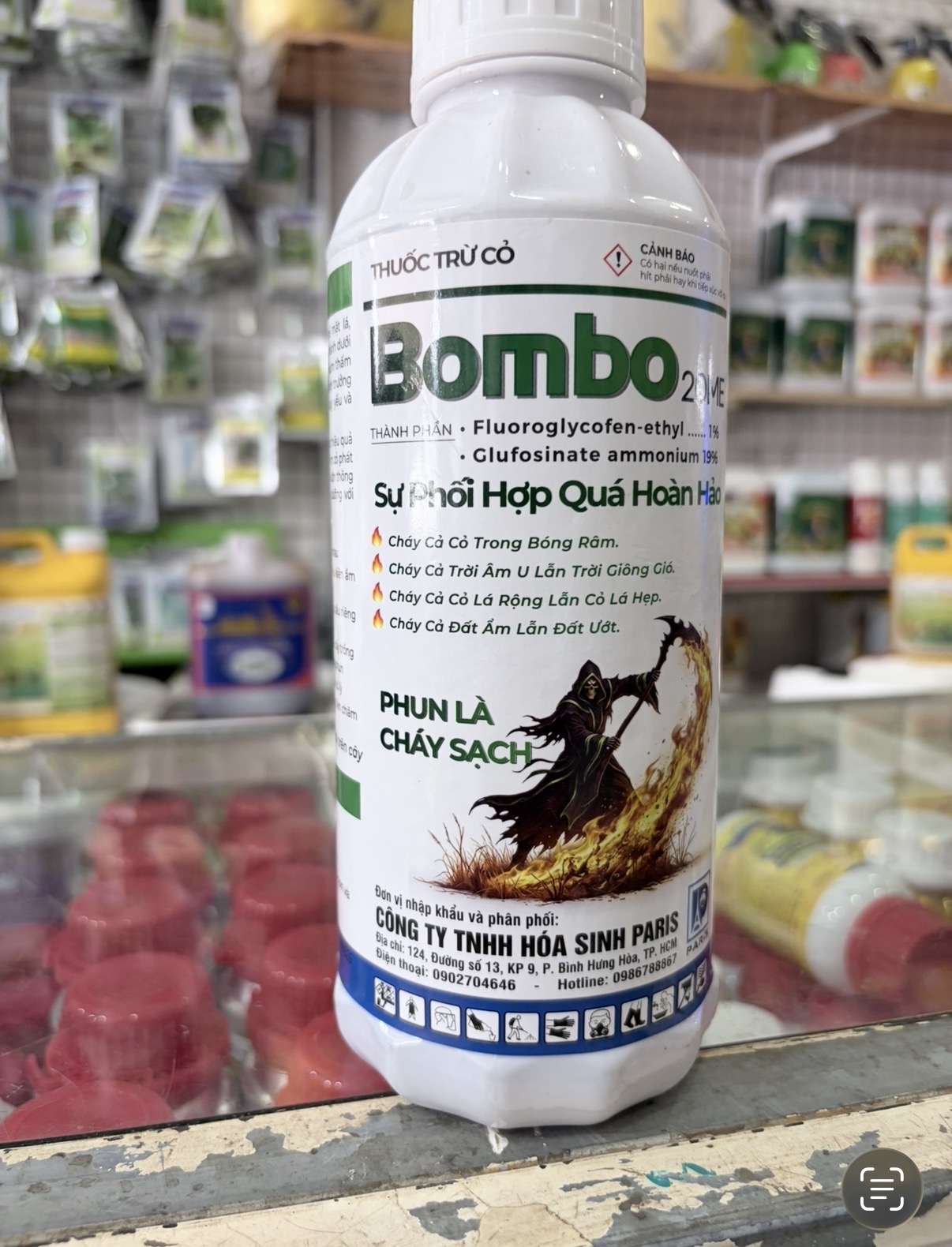 BOMBO 20ME – THUỐC TRỪ CỎ PHUN LÀ CHÁY | CHAI 900ML