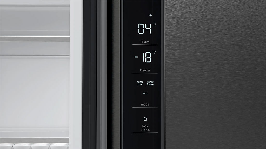 Bảng điều khiển điện tử tủ lạnh với các chế độ BioFresh và SuperFreeze
