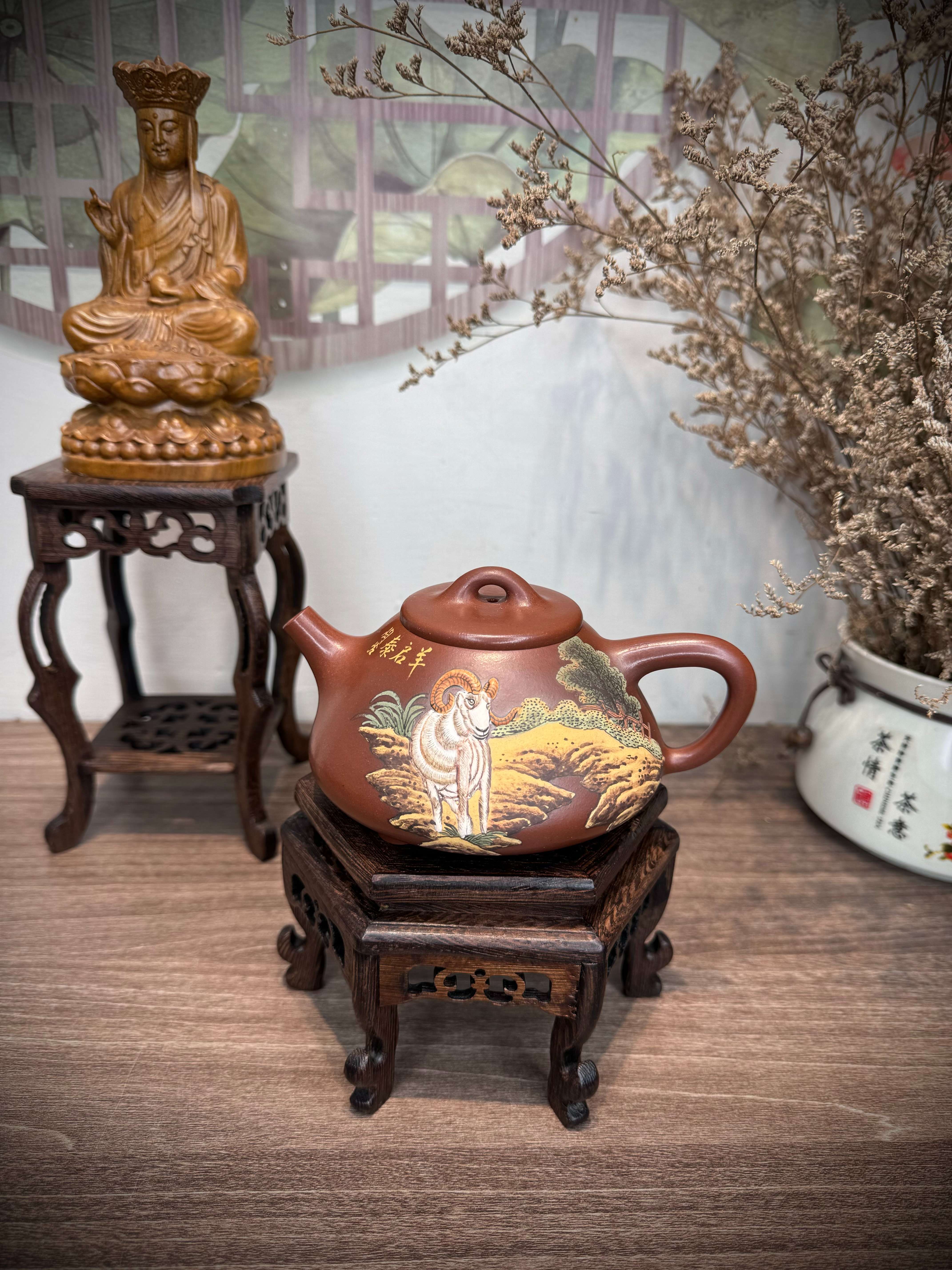 Ấm Thạch Biều Tuổi Mùi - Họa Tiết Vẽ Tay - NN Trương Tiểu Lĩnh - Đáy Tào Thanh - Hàng Thủ Công - Lỗ Thoát: Hình Trám 9 Lỗ - 280ml