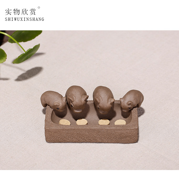 Đàn heo tiểu cảnh - đất vũ trung sa