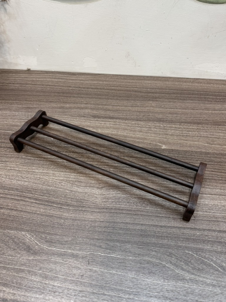 Gác chén gỗ mun