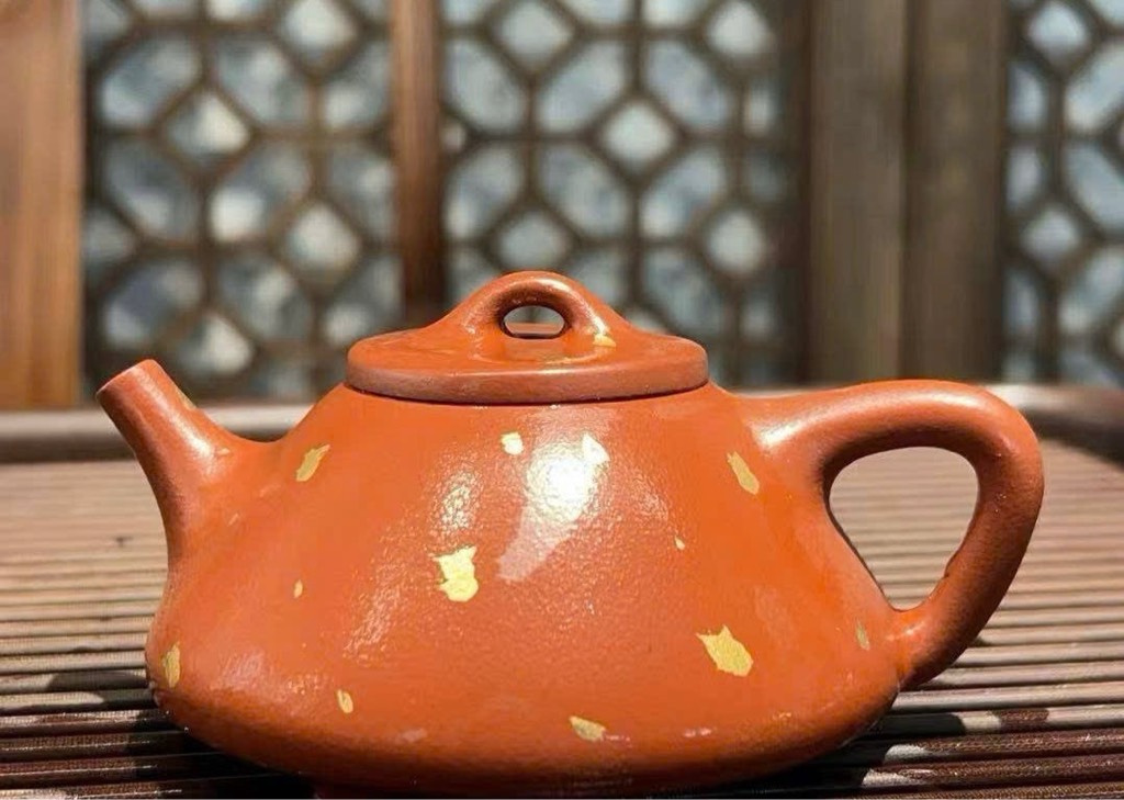 Ấm Tử Dã Thạch Biều - Chu Nê - NN Từ Dũng - Dung tích 150ml - kt 11.8x9.3x5.8cm