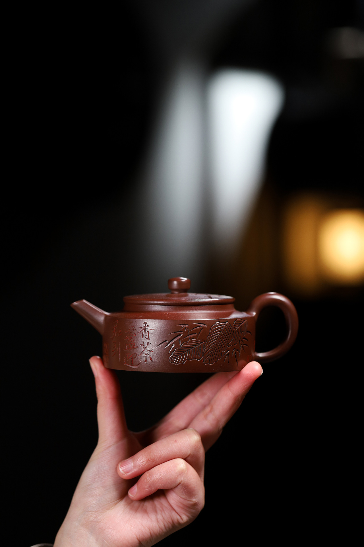 Ấm chu bàn - Tử chu nê - NN Hoàng Lan - [Dung tích] 160cc±10cc [Kích thước] Tổng đường kính: 13,9cm Cỡ nòng: 6cm Tổng chiều cao: 5,1cm - 9 Lỗ