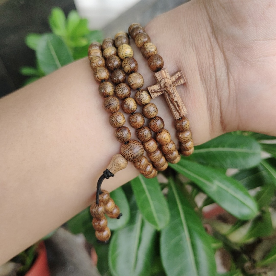 vòng trầm hương
