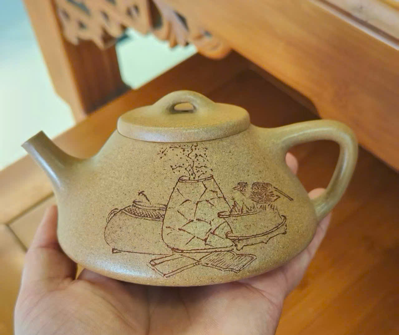 Ấm Tử Dã Thạch Biều - Hoàng Kim Đoạn - NN Châu Hạo - Dung tích 240ml - KT 14x10.8x7cm