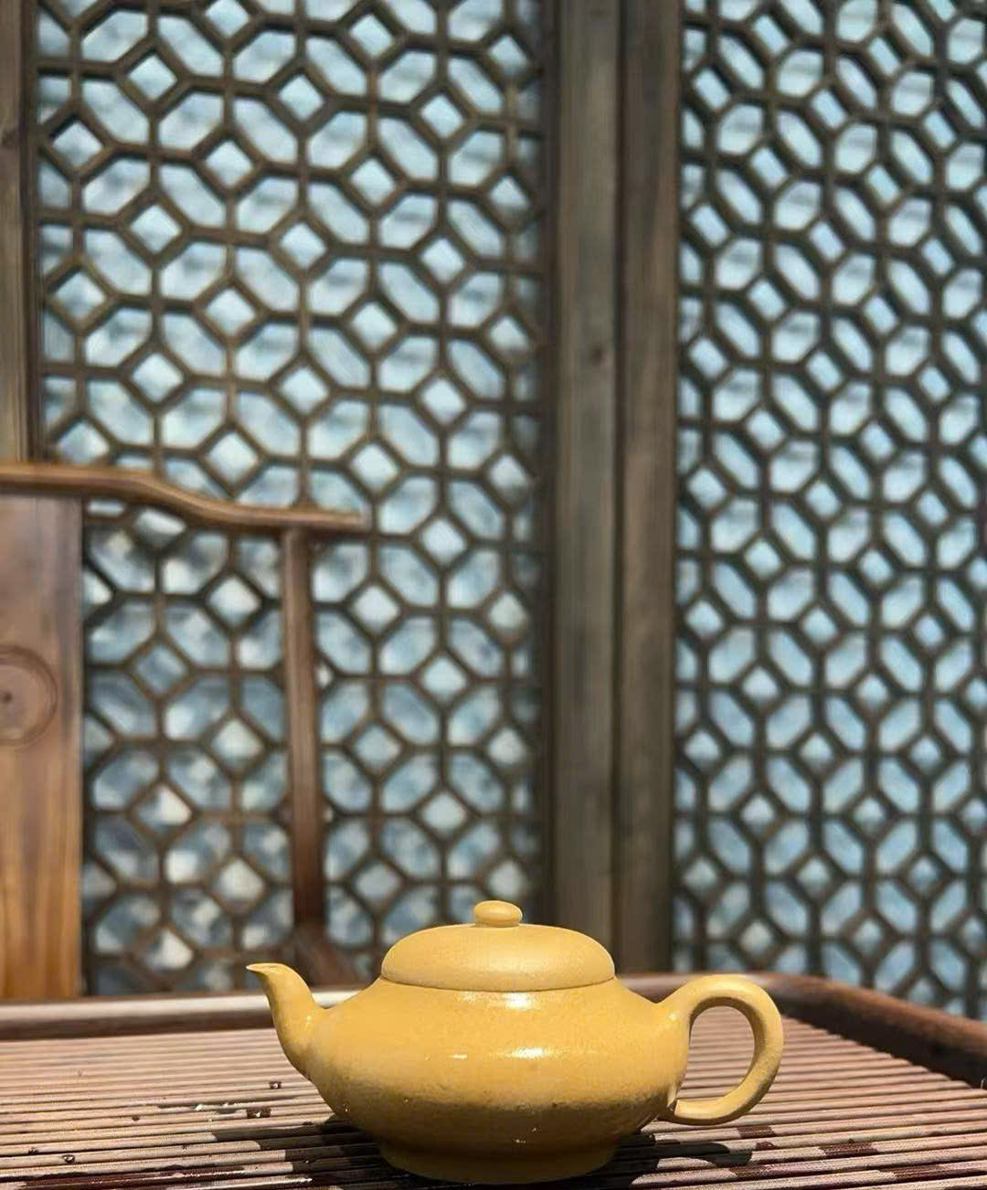 Ấm Lê Hình - Hoàng Đoạn - NN Thẩm Siêu - Dung tích 120ml - kt 11.5x8x5.6cm