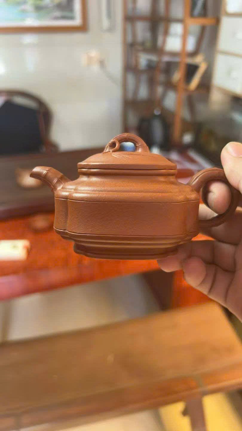 Ấm Tứ Phương Trúc Đỉnh - Chu Nê - NN Trần Ngọc Phương - Dung tích 150ml - kt 12x8x6.6cm
