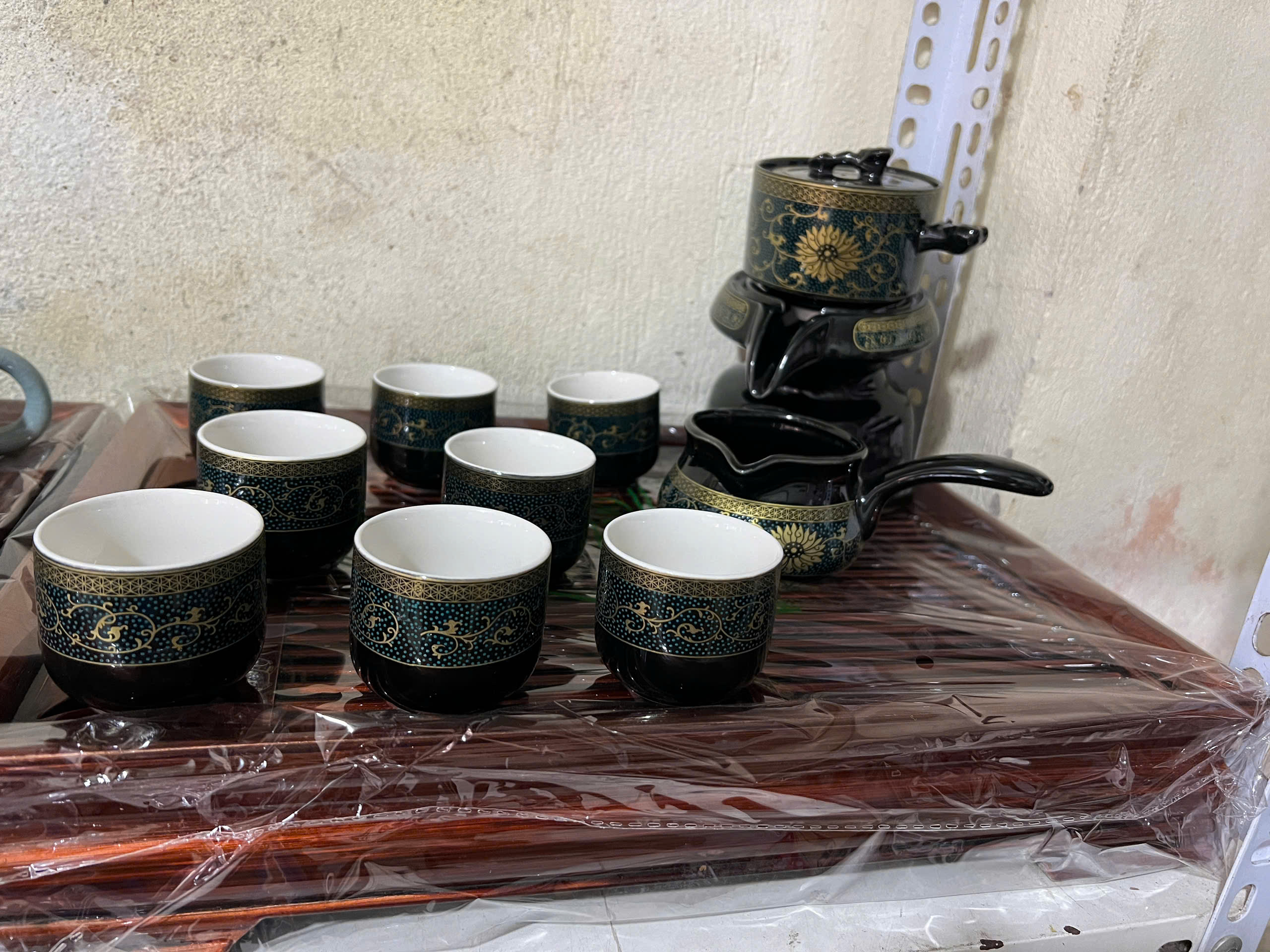 Thanh lý bộ ấm chén cối xay