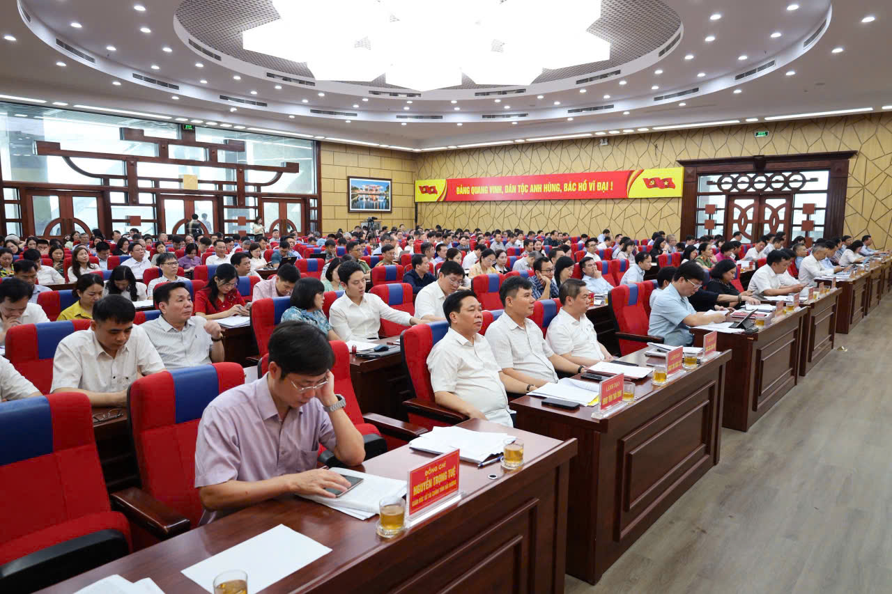 Tổ chức sự kiện - hội thảo