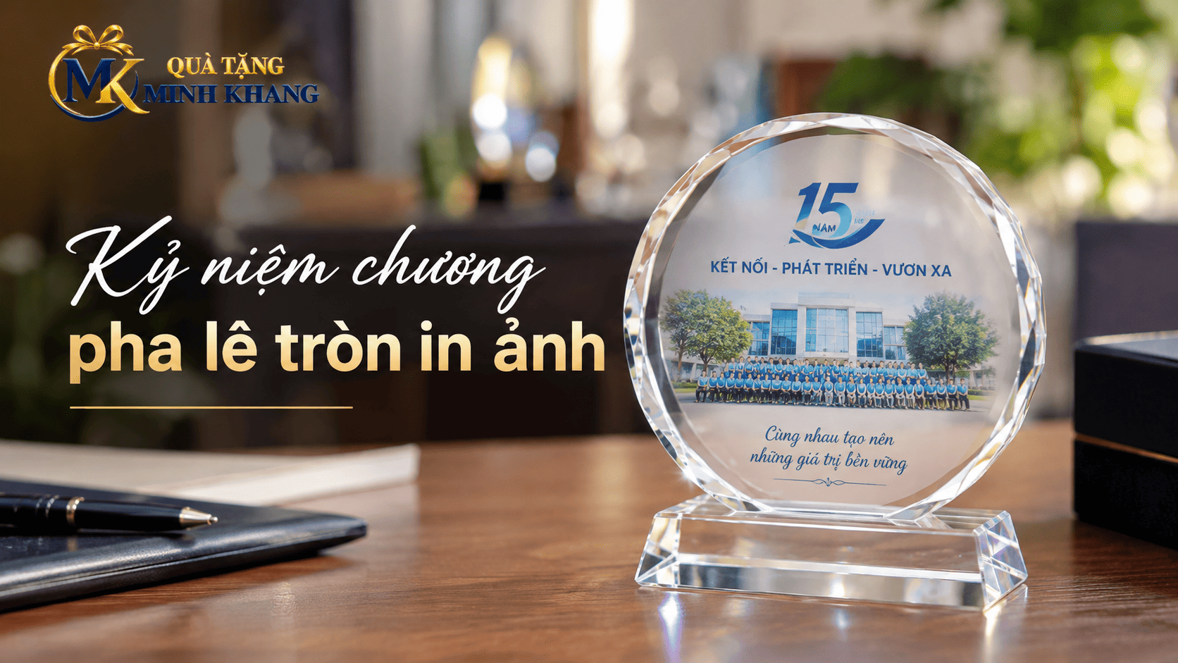 Kỷ niệm chương pha lê tròn in ảnh cao cấp | Quà Tặng Minh Khang