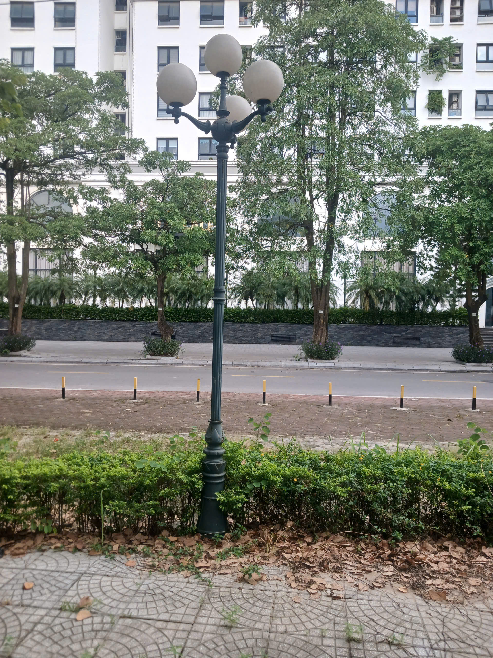 CỘT ĐÈN TRANG TRÍ BMC-DC06