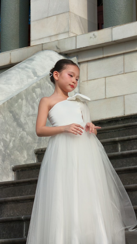 Rika Dress - Đầm lệch vai nơ tutu