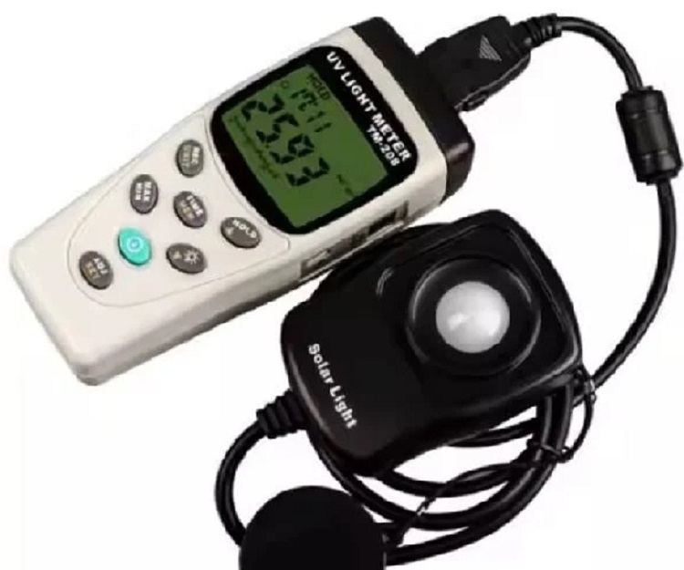 Máy đo bức xạ mặt trời, tử ngoại và ánh sáng Model: TM-208 Hãng SX: Tenmars – Đài loan