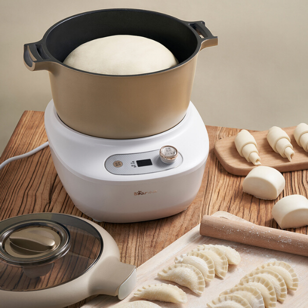 TOP 4 Máy trộn bột cho tiệm bánh nhỏ phù hợp chất lượng nhất 9 Máy trộn và nhồi bột Bear 5L