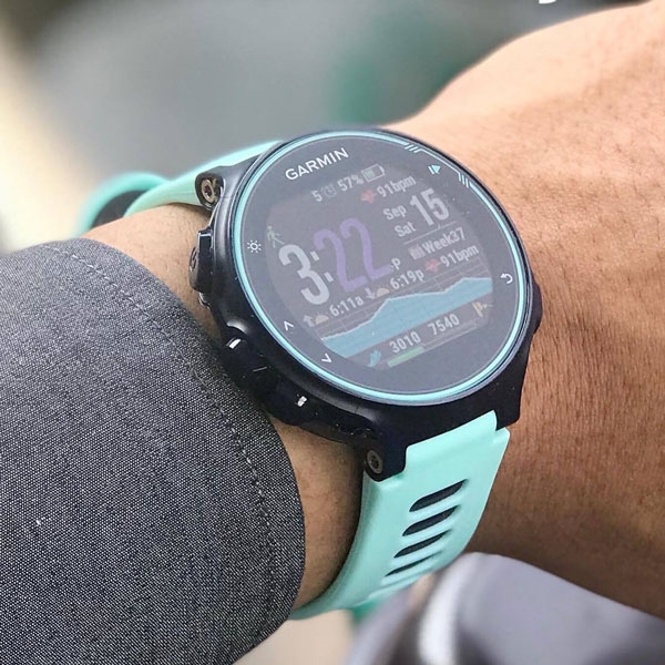 Bán Äá»ng há» chạy bá» Garmin Forerunner 735XT chÃnh hãng phân phá»i FPT | TechWear.vn