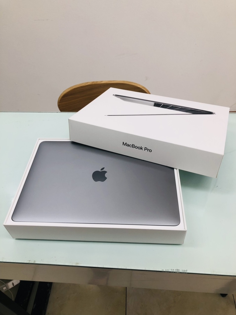 MacBook Pro15.4インチ