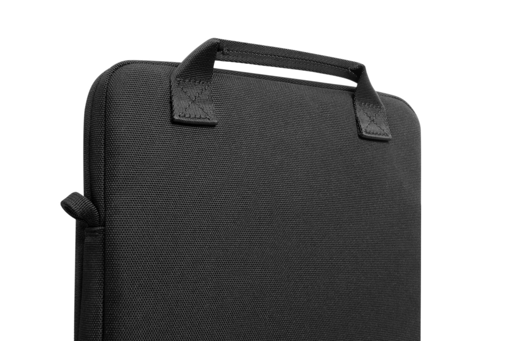 TÚI CHỐNG SỐC TOMTOC (USA) TABLET SHOULDER BAG FOR 12.9INCH NEW IPAD