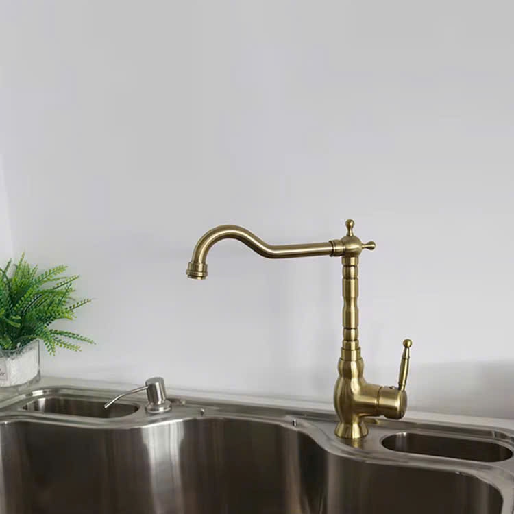 Vòi đồng cổ điển CLEANMAX