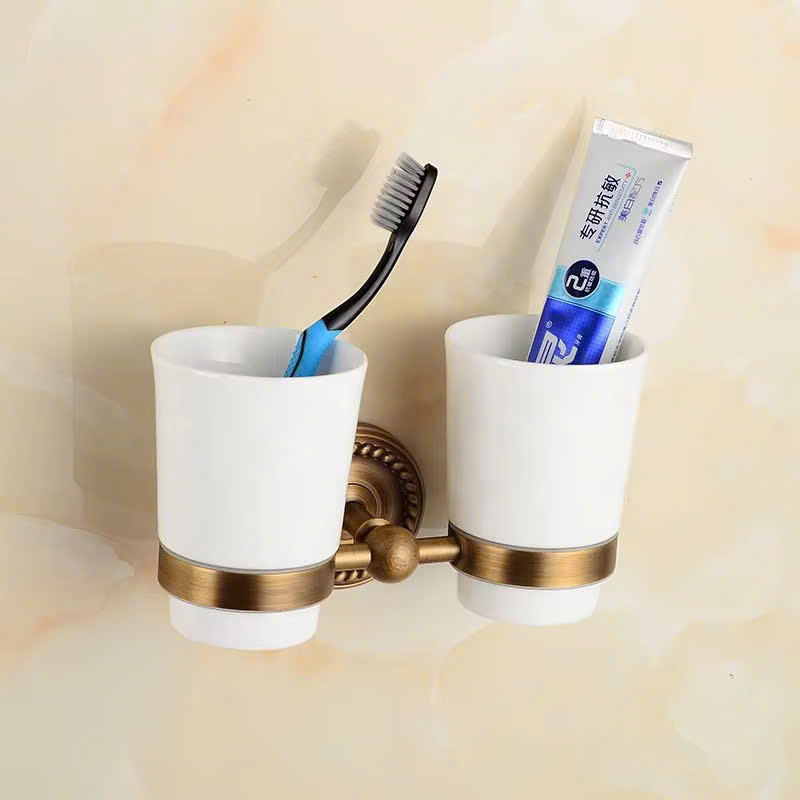 KỆ CỐC ĐÁNH RĂNG CỔ ĐIỂN ĐỒNG THAU 90011