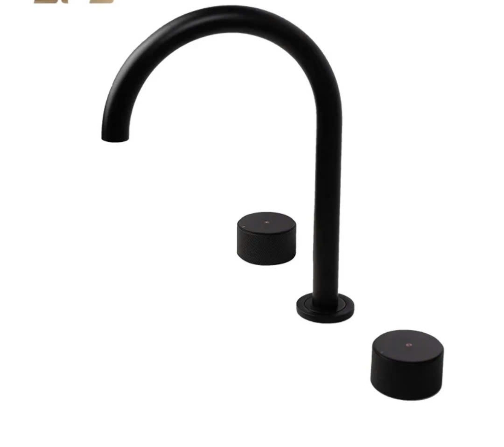 VÒI CHẬU 3 LỖ SANG TRỌNG EU688 - CLEANMAX