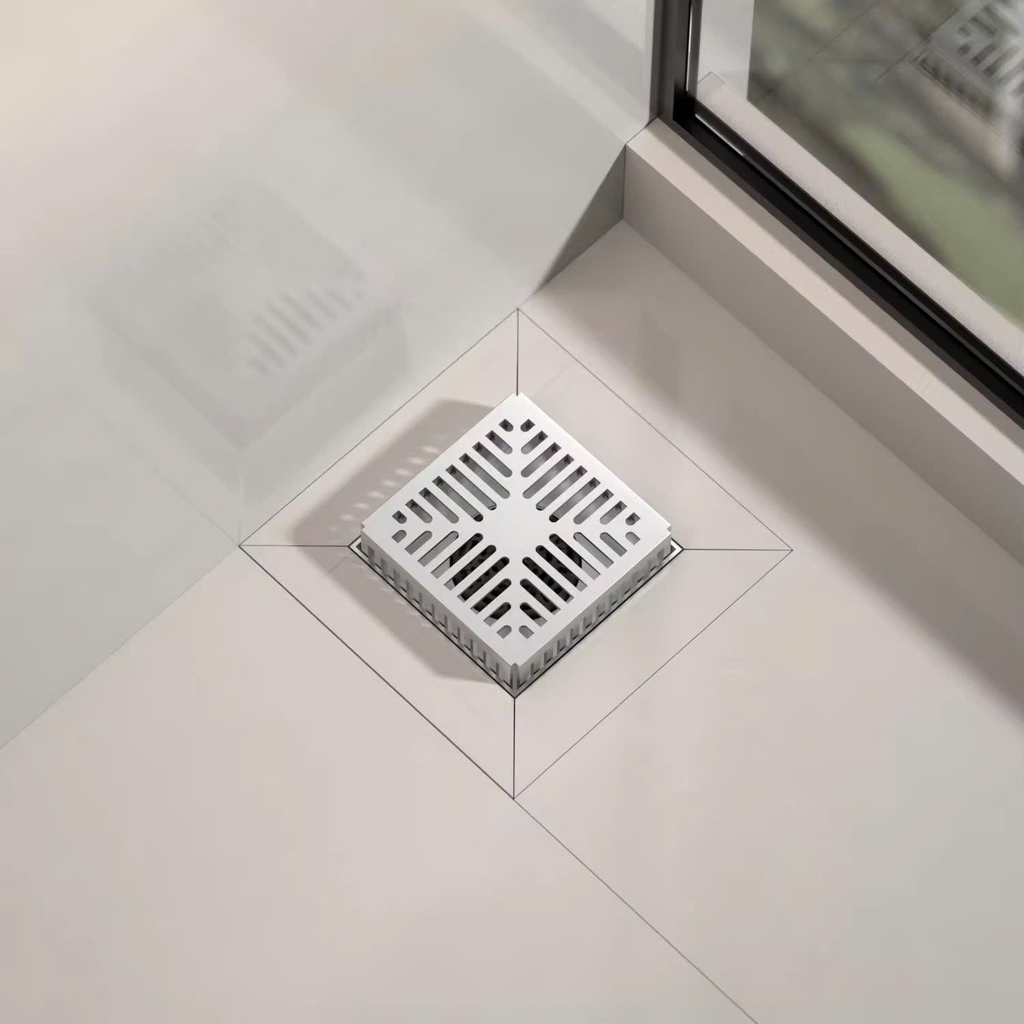 QUẢ CẦU CHẶN RÁC SÂN THƯỢNG, BANCON -V110