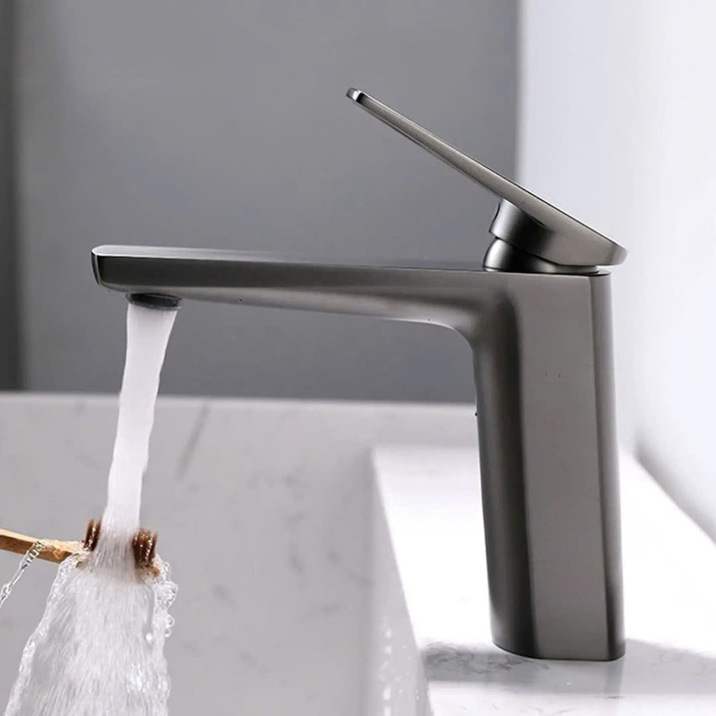 Vòi chậu màu đen V651 CLEANMAX