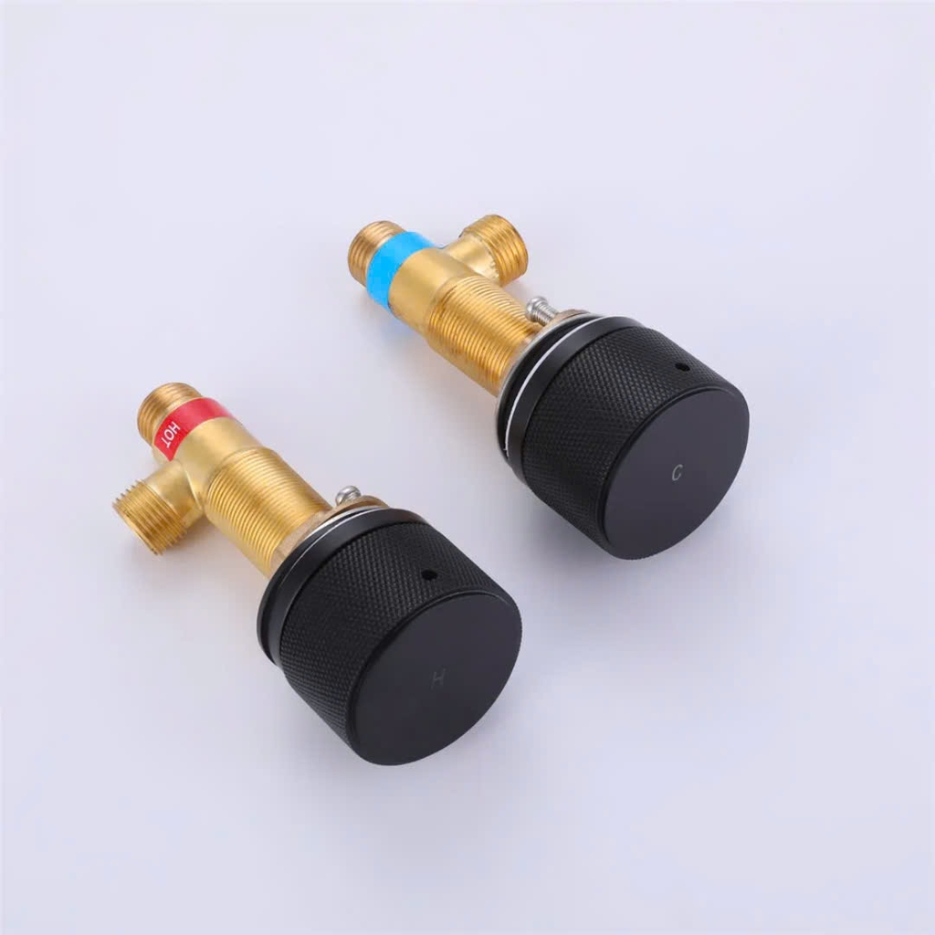 VÒI CHẬU 3 LỖ SANG TRỌNG EU688 - CLEANMAX