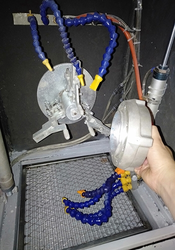 Máy rửa công nghiệp.