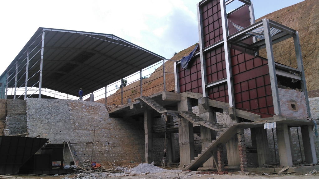 Thiết bị lò đốt rác sinh hoạt.