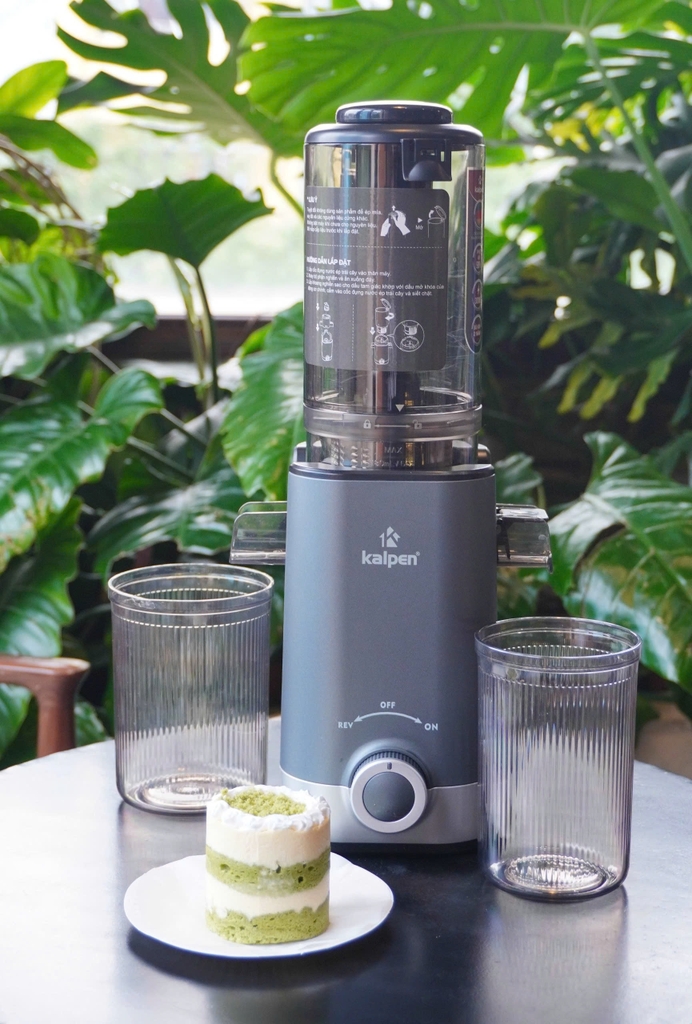 Máy ép chậm Kalpen Đức J7 công suất 300W