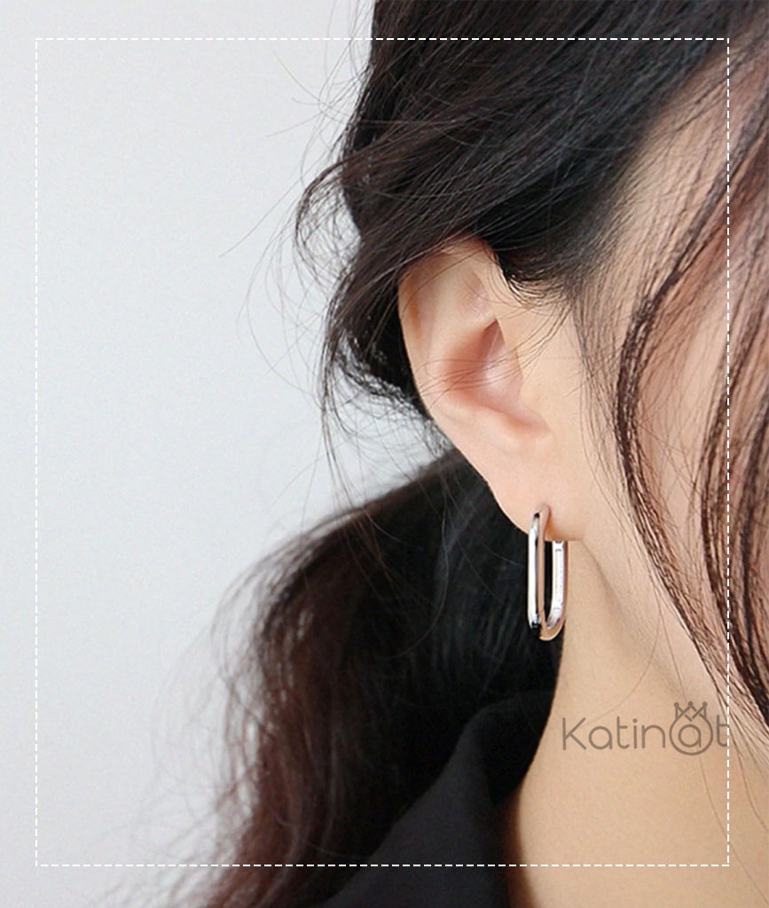 Bông tai bạc kiểu dáng thoi
