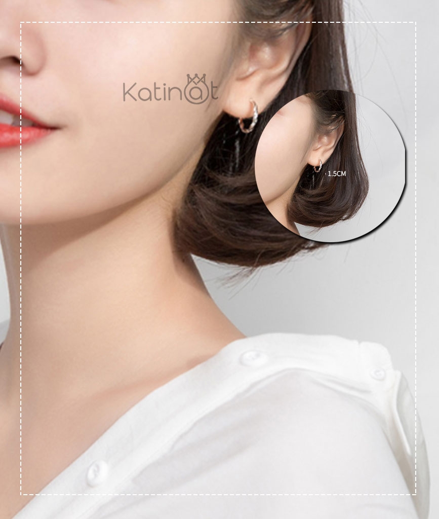 Bông tai bạc xoắn lấp lánh