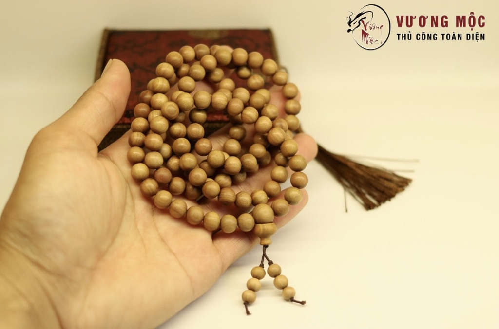 Vòng gỗ Đàn Hương Ấn Độ 08mm - 108 hạt trên 100 năm tuổi