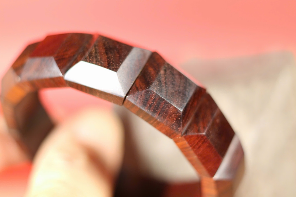 VÒNG TAY GỖ TỬ ĐÀN LÁ NHỎ ẤN ĐỘ – BẢN DẸT LÁCH VUÔNG 16MM