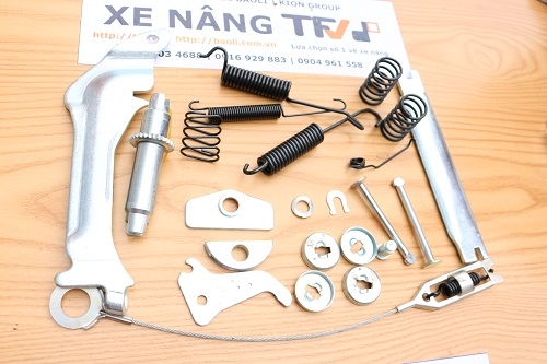 Bộ kit phanh bánh xe nâng TCM model FD30T3 hiệu Folangsi. Mã P.00872