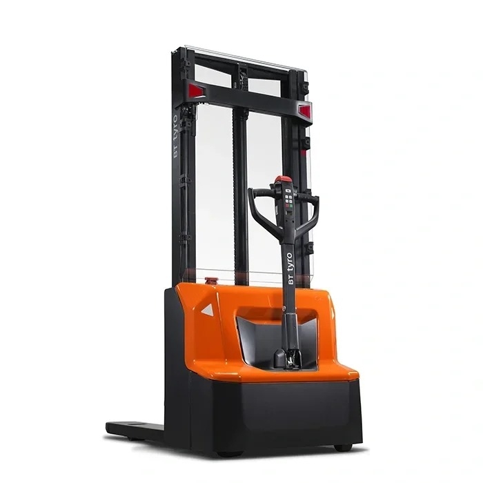Xe nâng điện stacker BT Staxio SWE145-200
