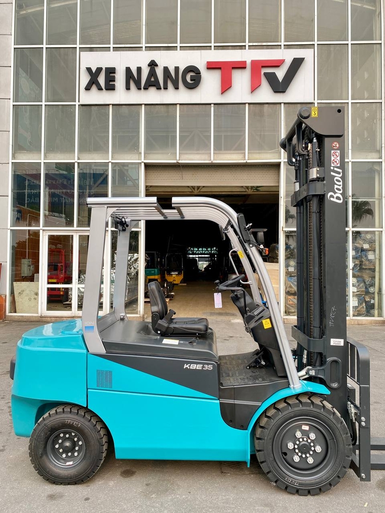 Thuê xe nâng điện 3.5 tấn Baoli KBE35-Li-01. Nâng cao 4.5m. Sản xuất 2025. Mới 100%. Mã XM.B35BAS45.00827