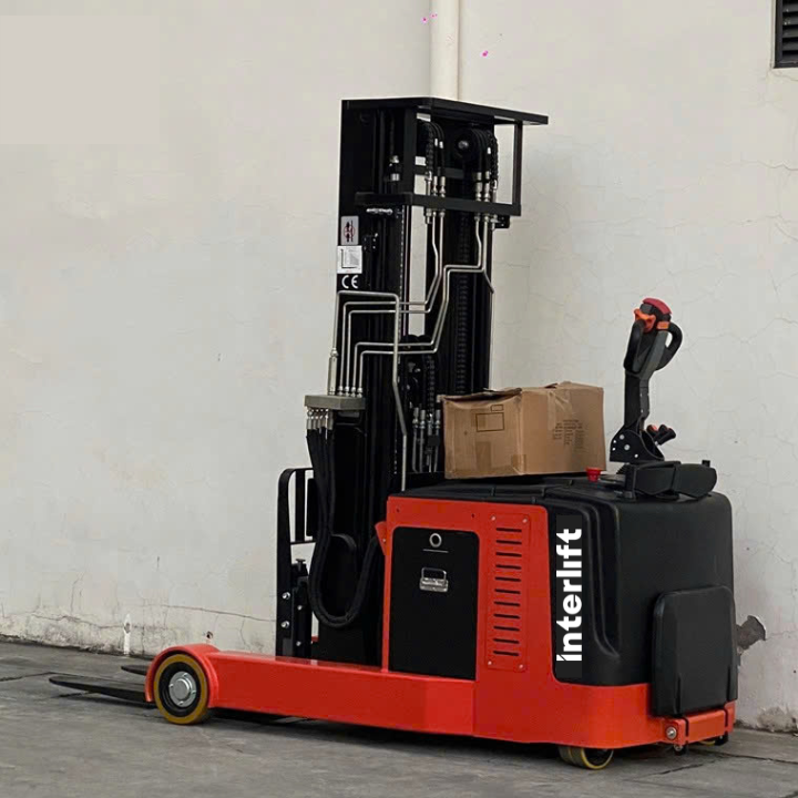 Xe nâng Reach Stacker Interlift Q20GA 2.0 tấn