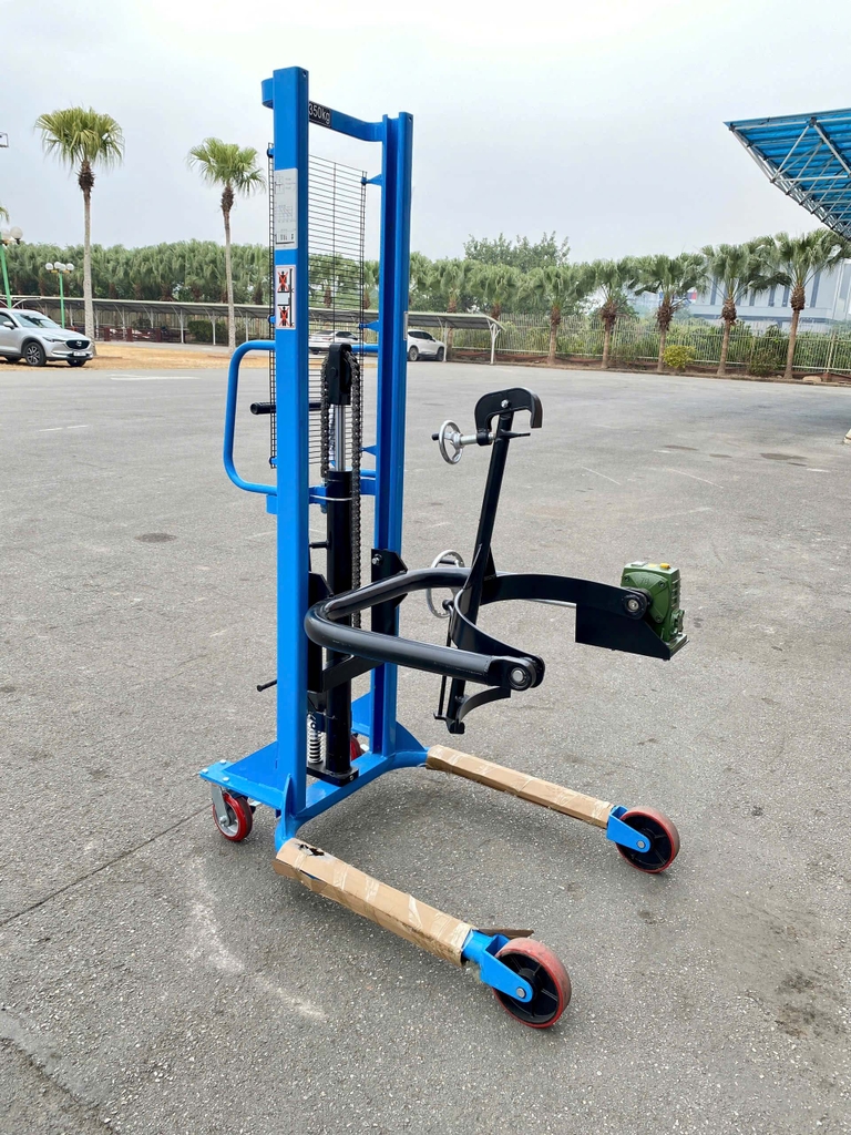 Xe nâng phuy 350kg, nâng cao 1400mm hiệu INTERLIFT Sx 2024, hàng mới 100%