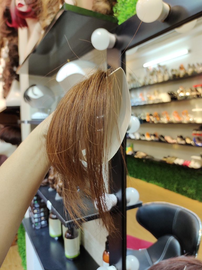 Tóc Mái Thưa Bằng Tóc Thật Chẻ Ngôi Wina Wigs
